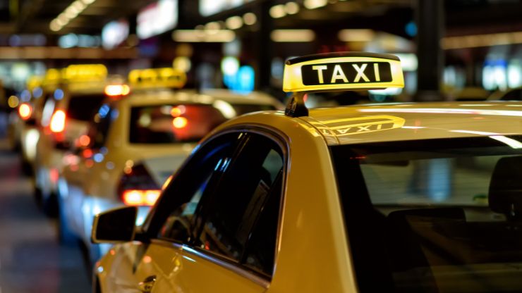 介護タクシーと介護保険タクシーの違いについて
